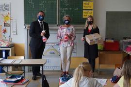 LANXESS versorgt alle Schulen in Dormagen mit seinem Desinfektionsmittel Rely+On Virkon