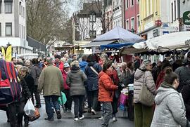 Schöppenmarkt weiter im Aufwind - Stadt Viersen zieht positives Fazit zur Dülkener Traditionsveranstaltung