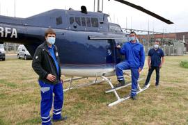 Hubschrauber kontrolliert 110.000-Volt-Stromnetz